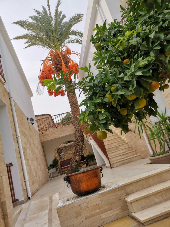 Golden Palms Guest House & Cafe Famagusta  Ngoại thất bức ảnh