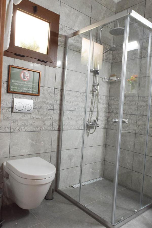 Golden Palms Guest House & Cafe Famagusta  Ngoại thất bức ảnh